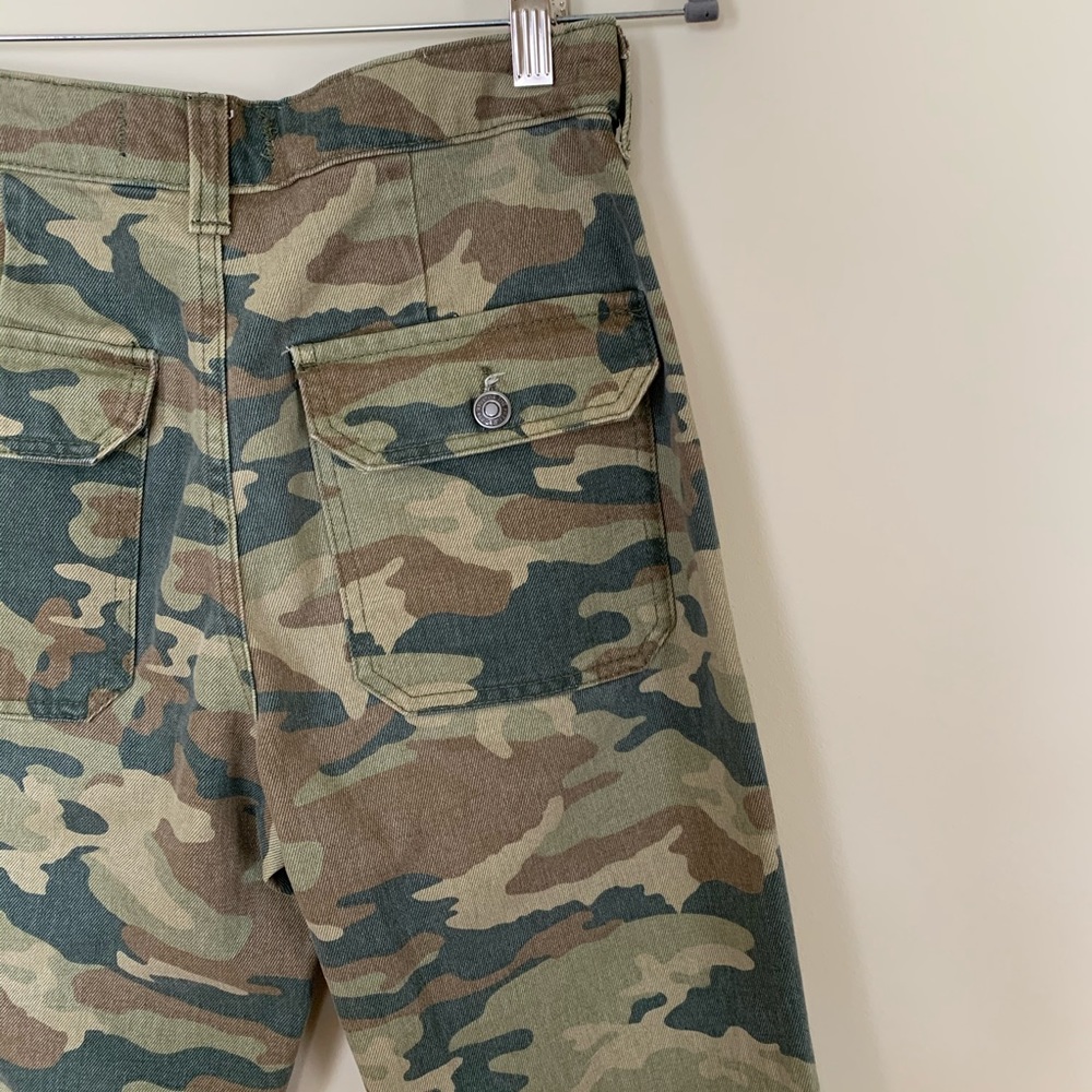 Free People Remy Cropped Camo Pants - Picture 5 of 8